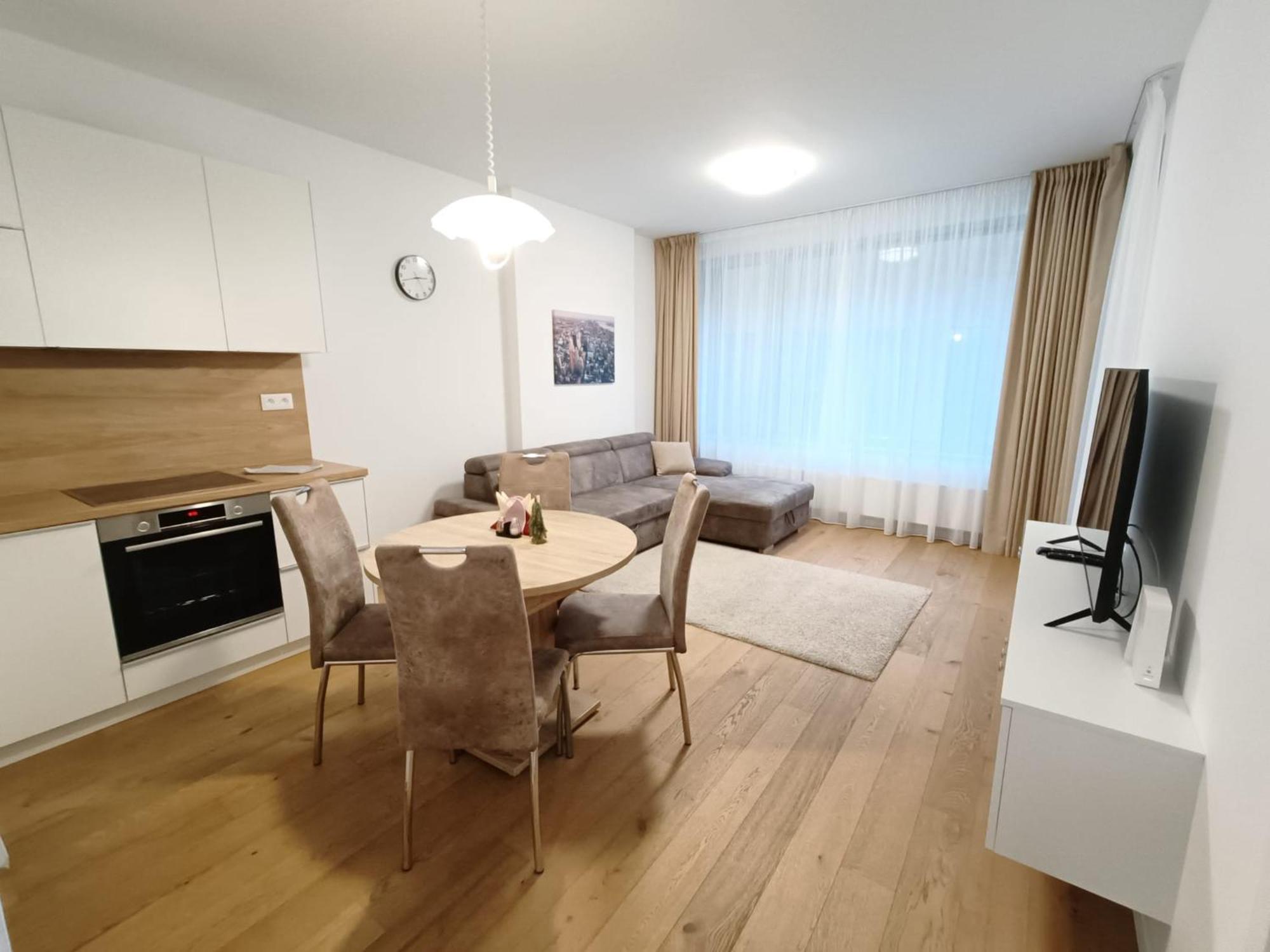 Sag Sky Park Residence Free Parking And Wi-Fi Братислава Экстерьер фото